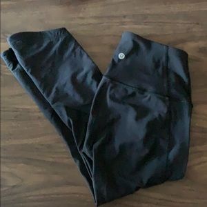 Lululemon Capri leggings side mesh panel